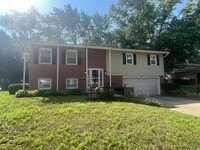 Building Photo - 204 Basswood Dr