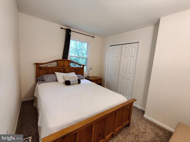 Building Photo - 9445 Park Hunt Ct