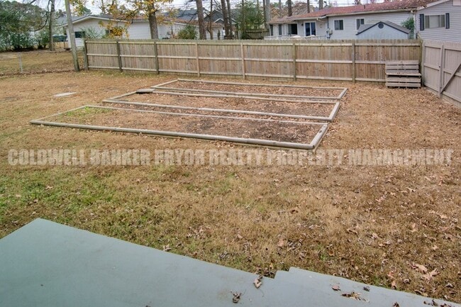 Building Photo - 1606 Oaken Trail