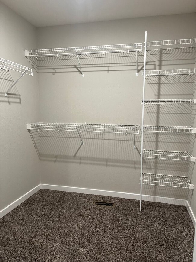 Building Photo - Where Convenience Meets Luxury.