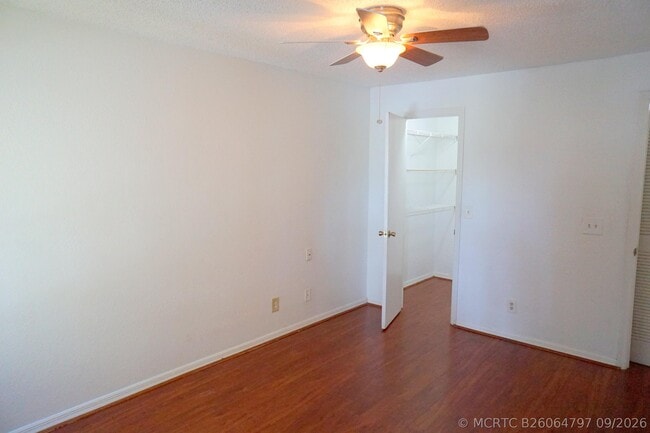 Building Photo - 12620 Vista Isles Dr