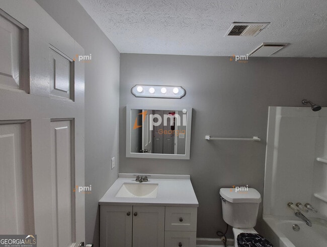 Building Photo - 808 Wilson Cir SW