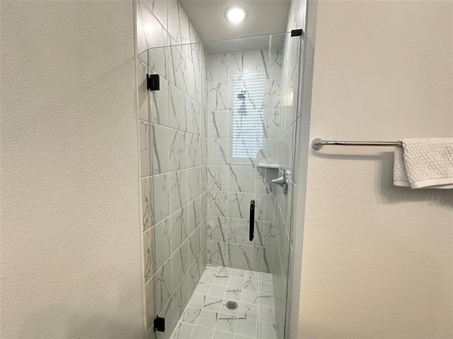 Building Photo - 3880 Verona St