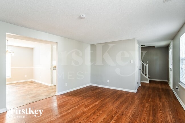 Building Photo - 1940 Winsted Ct