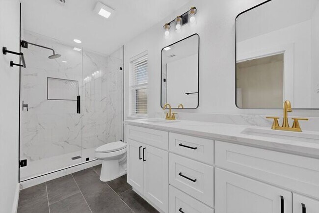 Building Photo - Gem In Flower Mound Waiting On You!!!