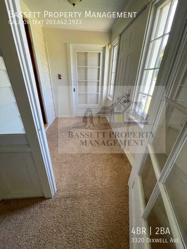 Building Photo - 3320 Dixwell Ave