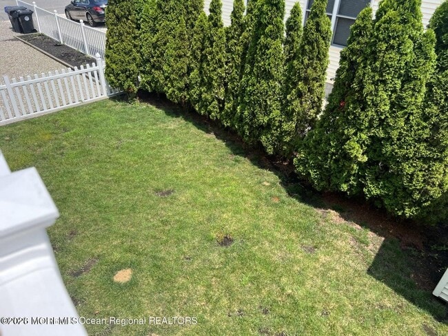 Building Photo - 83 Vanard Dr