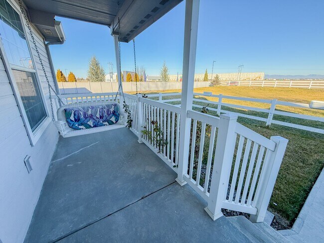 Building Photo - Midland Houses