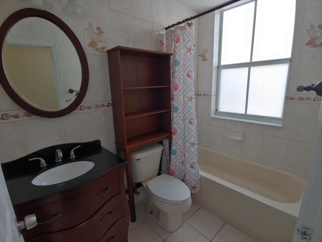 Building Photo - 3106 Shoma Dr