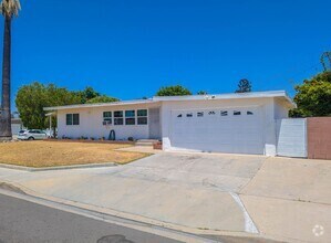 Building Photo - Cozy 3 Bedroom in Artesia!
