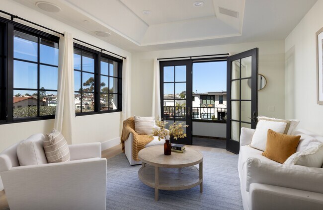 Building Photo - 260 Evening Canyon Rd