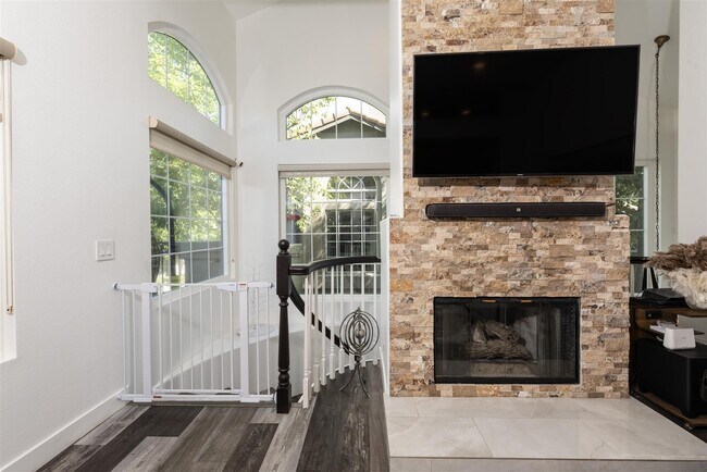 Building Photo - 20 Kalmia Pl