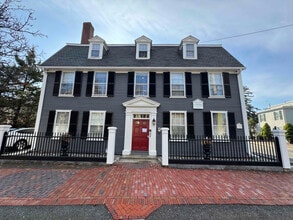 Building Photo - 393 Essex St