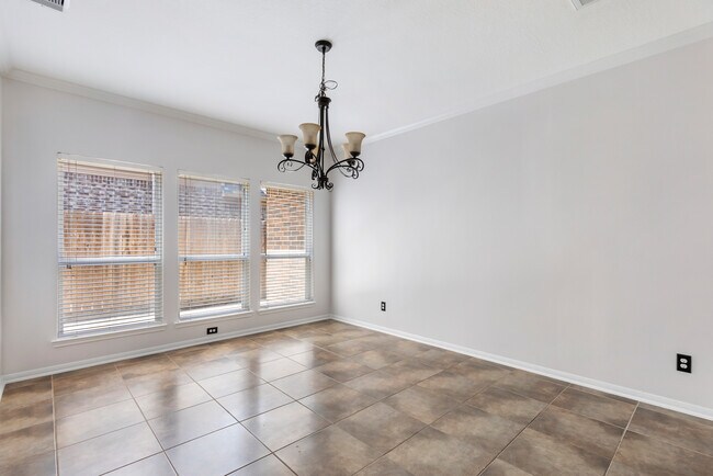 Building Photo - 9960 Cassowary Dr