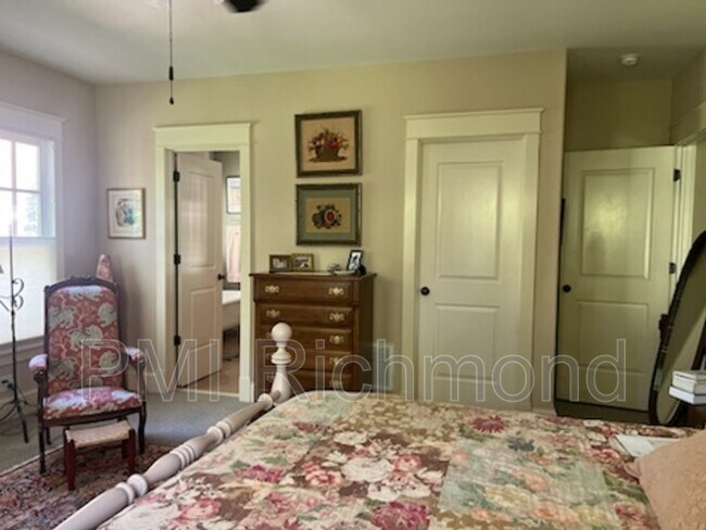 Building Photo - 2761 Live Oak Ln