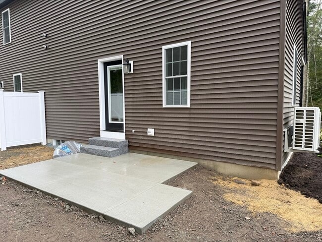 Building Photo - 480 Wareham St