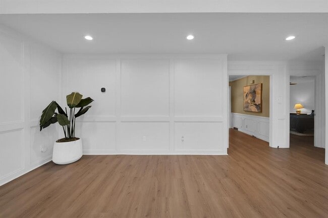 Building Photo - 11827 Normont Dr