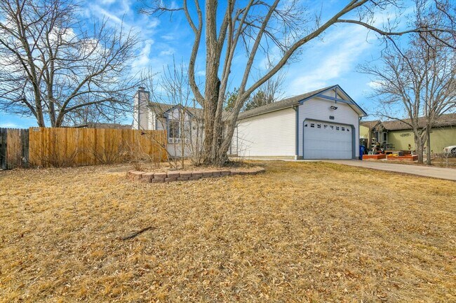 Building Photo - Spacious Westminster Home with Private Yard & Easy Access to Denver and Boulder. Available May 15!
