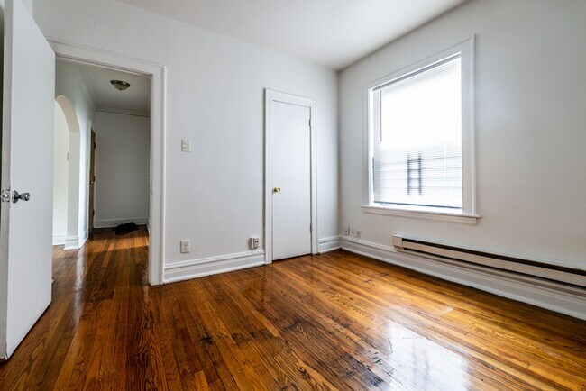 Building Photo - 7756 S Marshfield