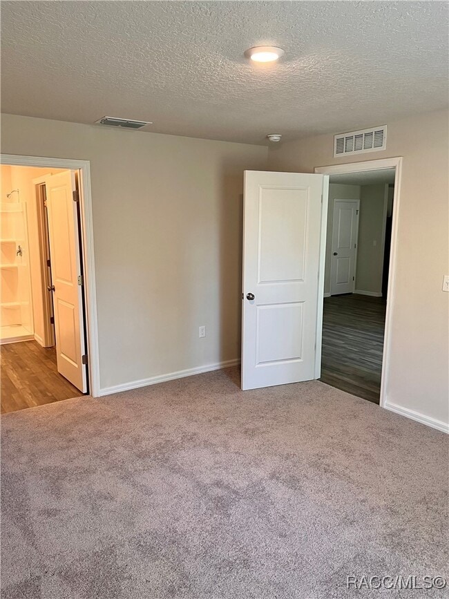 Building Photo - 6652 N Bedstrow Blvd