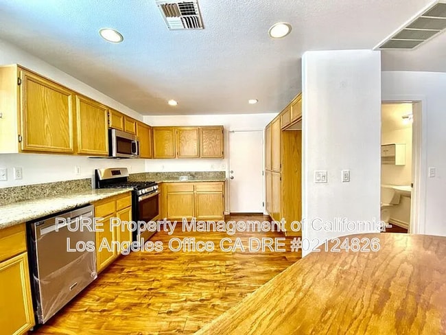 Building Photo - 25531 Bayside Pl