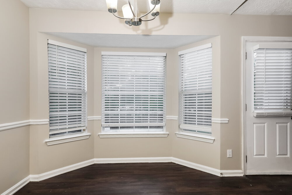 Building Photo - 454 Village Cir