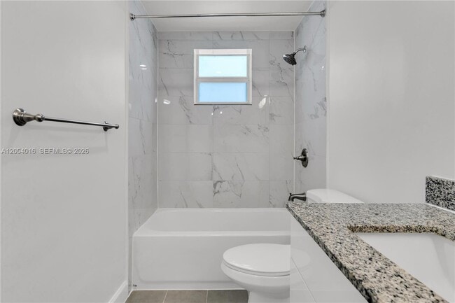 Building Photo - 9354 SW 77th Ave