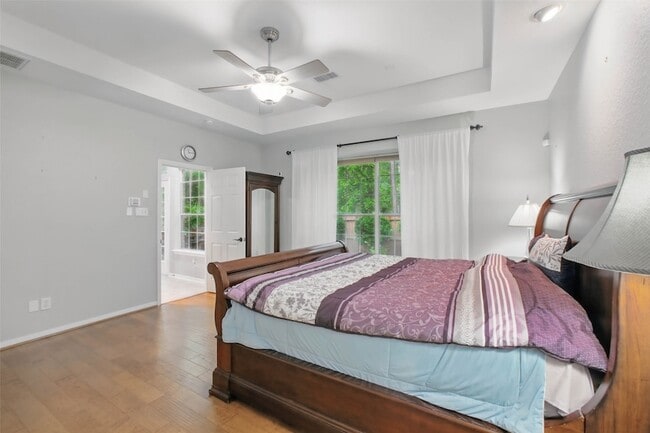 Building Photo - 22 Watermint Pl