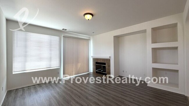 Building Photo - 12383 Luna Rd