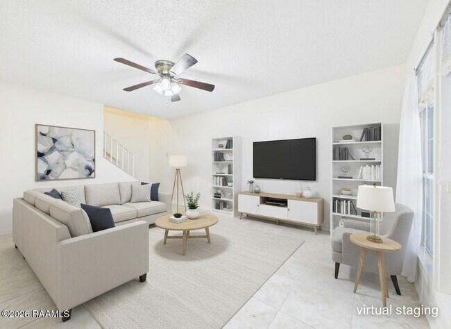 Building Photo - 809 Fox Run Ave