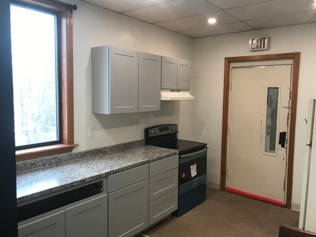 Building Photo - 10 Cochituate St