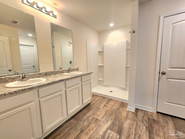 Building Photo - 7457 Steeplechase Blvd