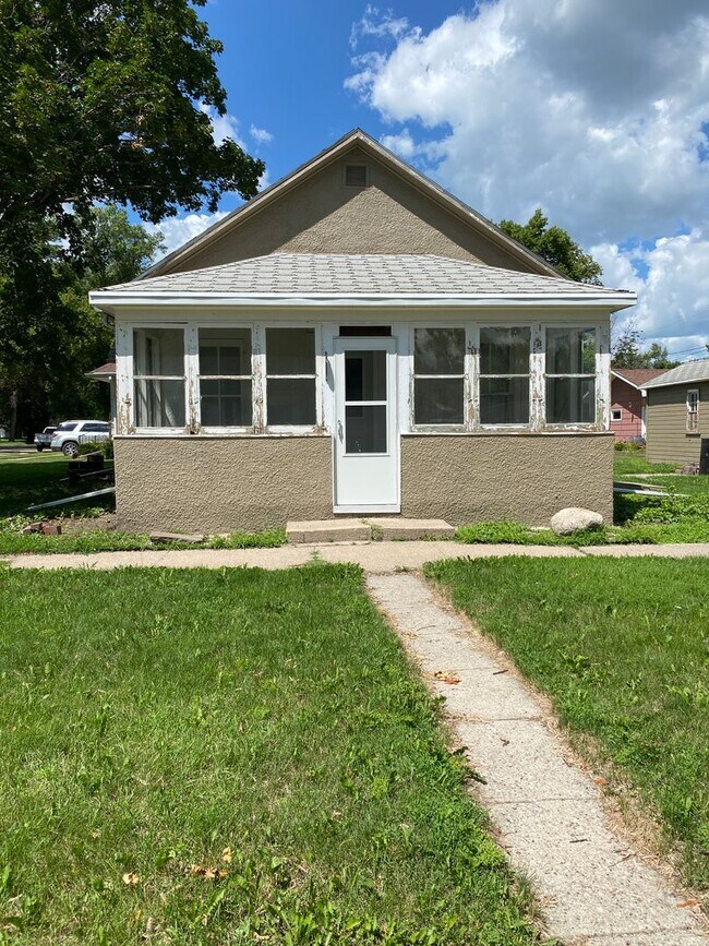 103 7th St NE 103 7th St NE Jamestown ND 58401 Apartment Finder