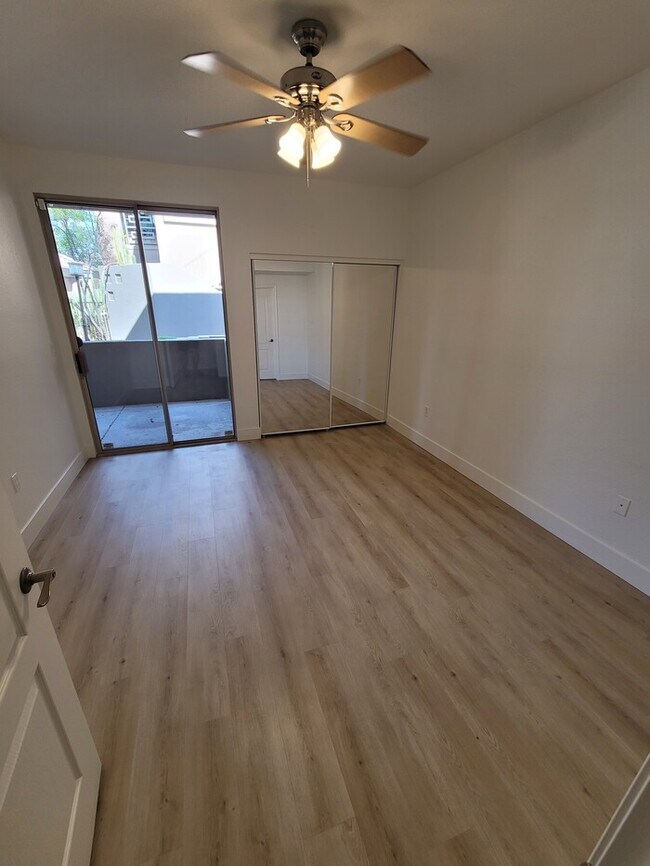 Building Photo - Remodeled 1/1 for rent near Camelback & 36th St.