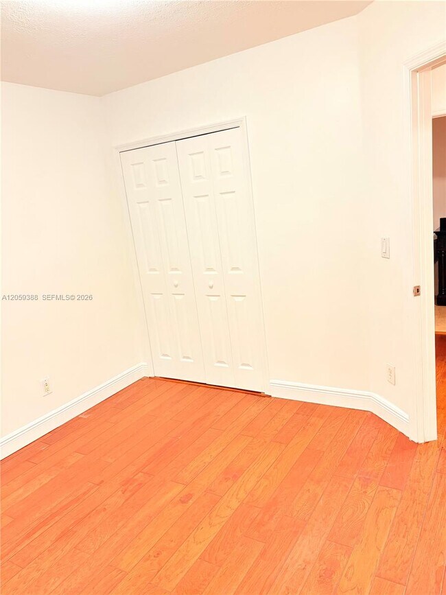 Building Photo - 1581 SW 106th Ave