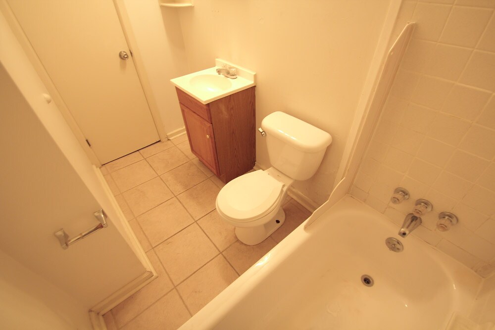 Building Photo - 720 West St