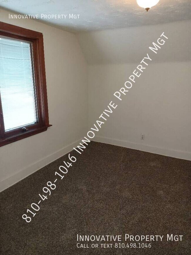 Building Photo - 5288 Richfield-