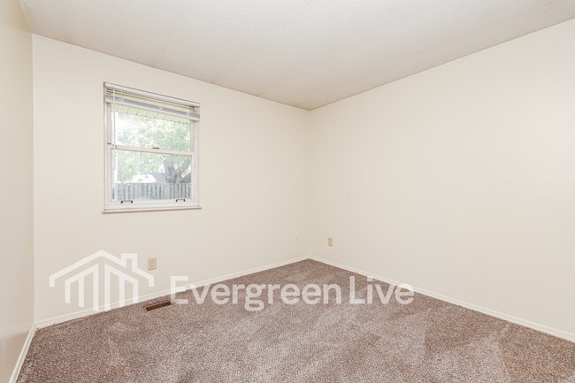 Building Photo - 8178 Mt Hood