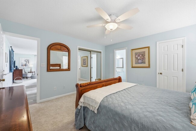 Building Photo - 4363 Spa Dr