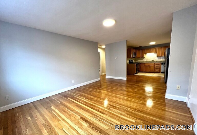 Building Photo - 230 Babcock St