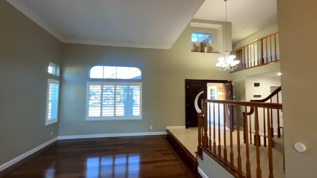 Building Photo - 2270 Tamarisk Ct