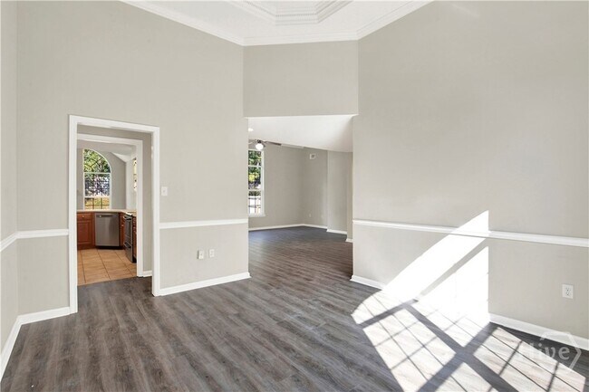 Building Photo - 387 Shady Hill Cir