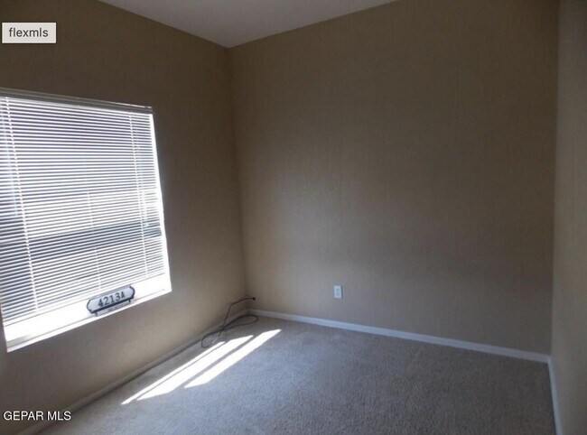 Building Photo - 4212 Titanic Ave