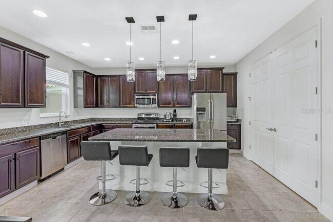 Building Photo - 3802 Carrick Bend Dr