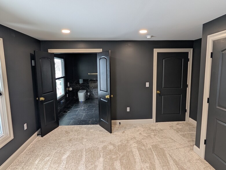 Master bedroom - 319 Howard St