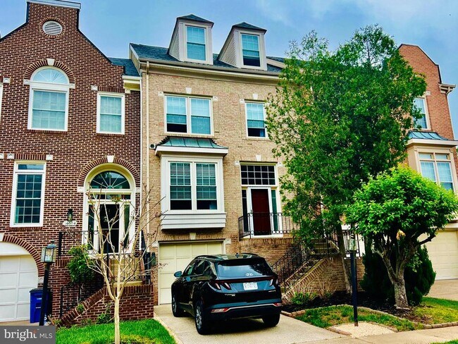 Building Photo - 14602 Creek Valley Ct