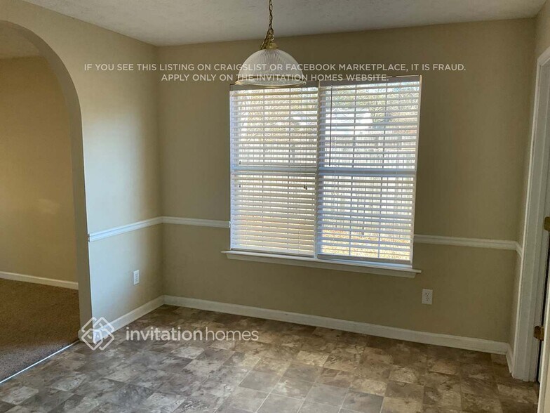 Building Photo - 875 Wilmont Ct