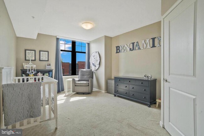 Building Photo - 1021 N Garfield St