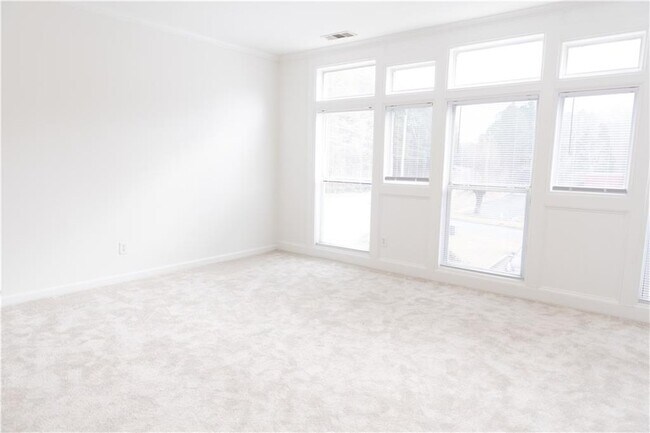 Building Photo - 90 Grove Park Ln