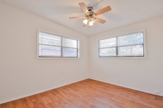 Building Photo - Charming 3 Bedroom, 1 bathroom in Central Lubbock